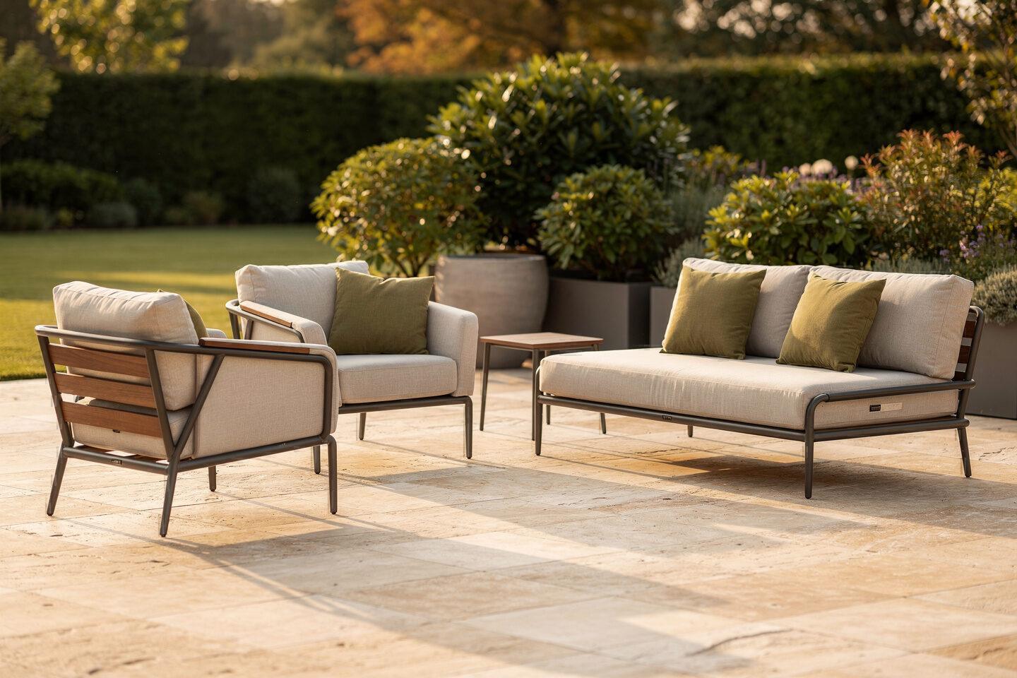 Impressum – Bänke, Sessel, Daybeds – Designer Gartenmöbel
