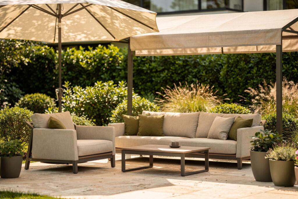 Schatten und Schutz – Pavillons, Schirme, Pflege – Designer Gartenmöbel